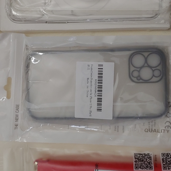 FYY Leather iPhone 12 6.7 Case, plus 2 other cases - Picture 5 of 7